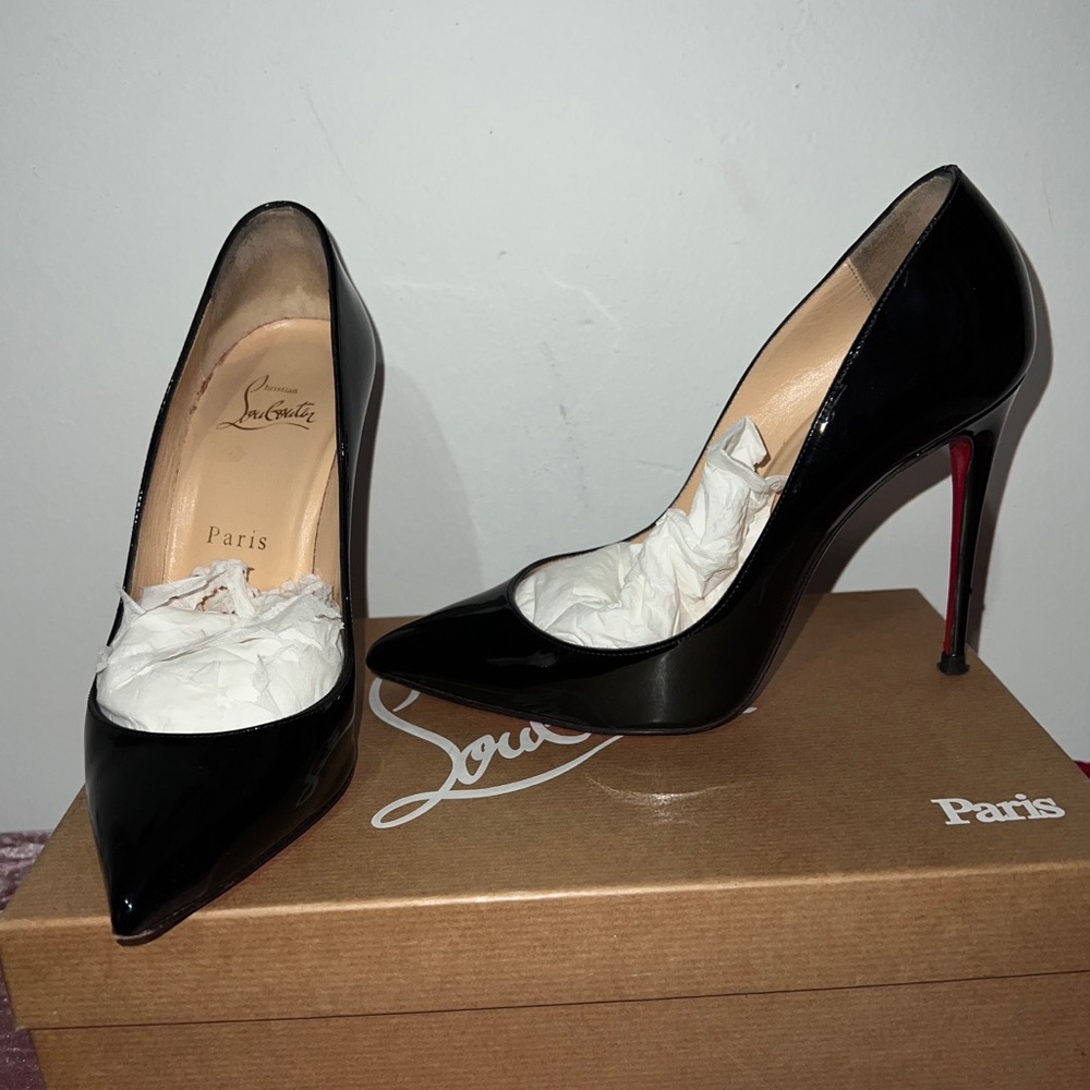 Pigalle Follies patent